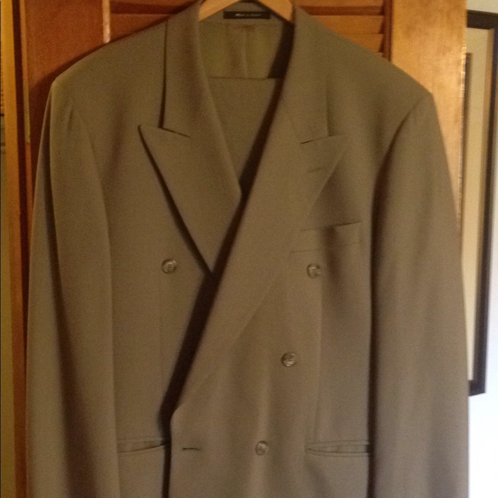Men's double breasted suit TAN